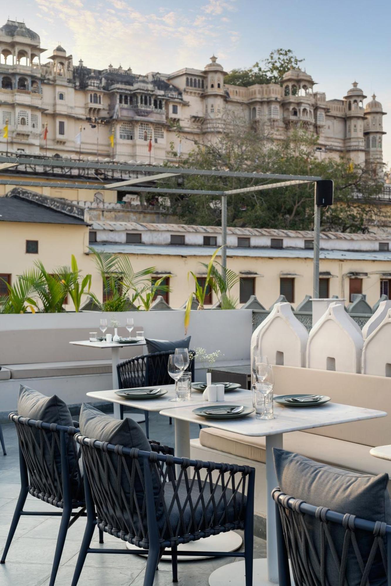 Manuscript - Jhilwara Haveli Hotel อุเดเปอร์ ภายนอก รูปภาพ